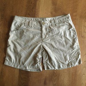 The North Face tan shorts 10